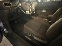 Usata Ford Focus Style 90 CV (66 kW) 2006 Grigio Station wagon