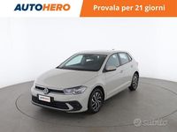 Usata VW Polo Life 95 CV (69 kW) 2023 Grigio Berlina