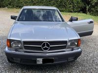 Usata Mercedes 560 299 CV (219 kW) 1988 Argento Coupé