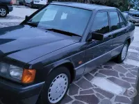 Usata Mercedes 190 109 CV (80 kW) 1990 Nero Berlina