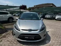 Usata Ford Fiesta Titanium 92 CV (67 kW) 2010 Grigio Berlina