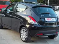 Usata Lancia Ypsilon 69 CV (50 kW) 2013 Bianco Utilitaria