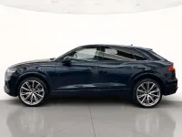 Usata Audi Q8 Sport 286 CV (210 kW) 2023 Grigio waitomo metallizzato SUV