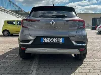 Usata Renault Captur Techno 101 CV (74 kW) 2023 Grigio SUV