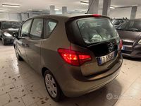 Usata Opel Meriva Cosmo 120 CV (88 kW) 2010 Grigio Monovolume