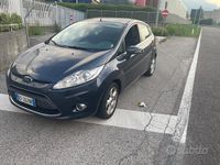 Usata Ford Fiesta Titanium 70 CV (51 kW) 2010 Grigio Utilitaria