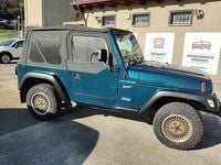 Usata Jeep Wrangler 118 CV (86 kW) 1997 Verde SUV