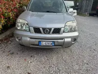 Usata Nissan X-Trail 136 CV (100 kW) 2004 Grigio SUV