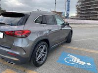 Usata Mercedes GLA200 Premium 150 CV (110 kW) 2022 Grigio SUV