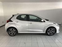 Usata Toyota Yaris Hybrid Trend 115 CV (84 kW) 2021 Grigio Utilitaria