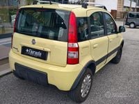 Usata Fiat Panda 4x4 Climbing 69 CV (50 kW) 2011 Giallo Utilitaria