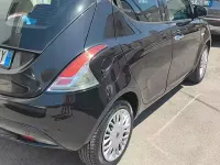 Usata Lancia Ypsilon Gold 69 CV (50 kW) 2016 Nero Utilitaria