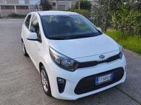 Usata Kia Picanto X-Line 67 CV (49 kW) 2019 Utilitaria