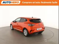 Usata Renault Clio V Evolution 94 CV (69 kW) 2024 Arancione Berlina