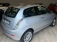 Usata Lancia Ypsilon 77 CV (56 kW) 2010 Grigio Utilitaria