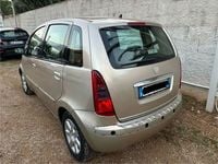 Usata Lancia Musa 101 CV (74 kW) 2006 Giallo metallizzato Monovolume