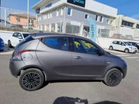 usata Lancia Ypsilon 1.0 FireFly 70cv S&S Hybrid GOLD