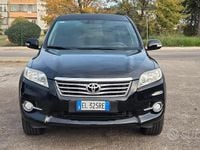 Usata Toyota RAV4 Lounge 150 CV (110 kW) 2012 Nero SUV