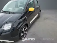 Usado Fiat Panda Cross Cross 69 HP (50 kW) 2025 Preto Citadino