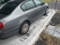 Usata VW Passat 105 CV (77 kW) 2010 Grigio Berlina