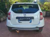 Usata Dacia Duster 110 CV (80 kW) 2015 Bianco SUV