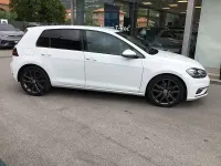Usado VW Golf VII Highline 116 CV (85 kW) 2017 Blanco Berlina