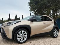 Usata Toyota Aygo X Trend 72 CV (52 kW) 2022 Oro SUV