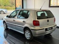 Usata VW Polo Comfortline 60 CV (44 kW) 2001 Argento Berlina