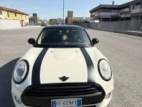 Usata Mini ONE 102 CV (75 kW) 2016 Bianco Utilitaria