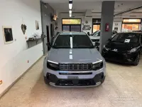 Uusi Jeep Avenger Summit 101 HP (74 kW) 2026 Harmaa Katumaasturi