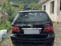 Usata Mercedes B200 140 CV (102 kW) 2009 Nero Monovolume