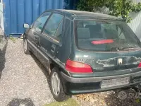 Usata Peugeot 106 57 CV (41 kW) 1997 Nero Utilitaria