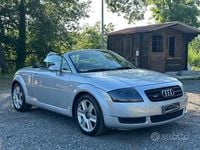 Usata Audi TT Roadster 225 CV (165 kW) 2003 Grigio Cabrio