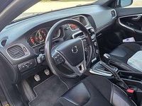 Usata Volvo V40 R-Design 120 CV (88 kW) 2018 Nero Berlina