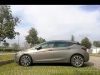 Usata Opel Astra Innovation 136 CV (100 kW) 2015 Berlina