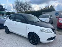 usata Lancia Ypsilon Momo Design 69 cv s