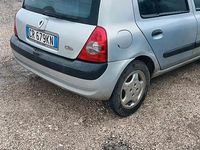 Usata Renault Clio II 65 CV (47 kW) 2005 Grigio Berlina