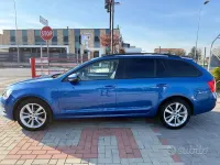 Begagnad Skoda Octavia Executive 116 HK (85 kW) 2020 Blå Kombi