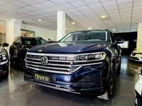 Usata VW Touareg Elegance 231 CV (169 kW) 2024 Blu SUV