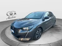 Usata Peugeot 208 Allure 101 CV (74 kW) 2025 Grigio Utilitaria