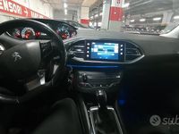 Usata Peugeot 308 100 CV (73 kW) 2015 Bianco Berlina