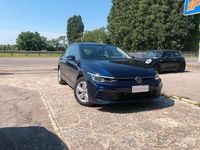 Usata VW Golf VIII Life 110 CV (80 kW) 2020 Blu Berlina