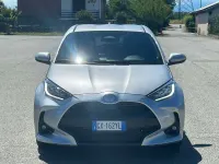 Usata Toyota Yaris Hybrid 92 CV (67 kW) 2025 Argento Berlina