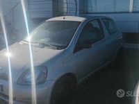 Usata Toyota Yaris 2000 Grigio Utilitaria