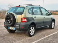 Usata Renault Scénic Expression 102 CV (75 kW) 2002 Verde Monovolume