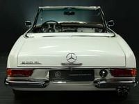 Usata Mercedes 230 150 CV (110 kW) 1967 Bianco Cabrio