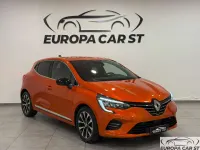 Usata Renault Clio V Engineered 140 CV (102 kW) 2023 Arancione Berlina