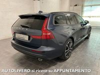 Usata Volvo V60 Momentum 150 CV (110 kW) 2019 Blu Station wagon