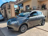 Usata Lancia Ypsilon Gold 86 CV (63 kW) 2012 Grigio Utilitaria