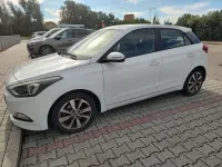 Usata Hyundai i20 Comfort 75 CV (55 kW) 2015 Bianco Utilitaria